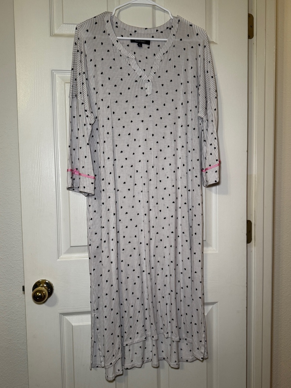 Ellen Tracy | Women’s White and Black Heart Print Nightgown Sleep Shirt Size L